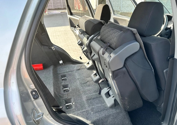 Suzuki SX4 cena 17500 przebieg: 205000, rok produkcji 2007 z Wrocław małe 379